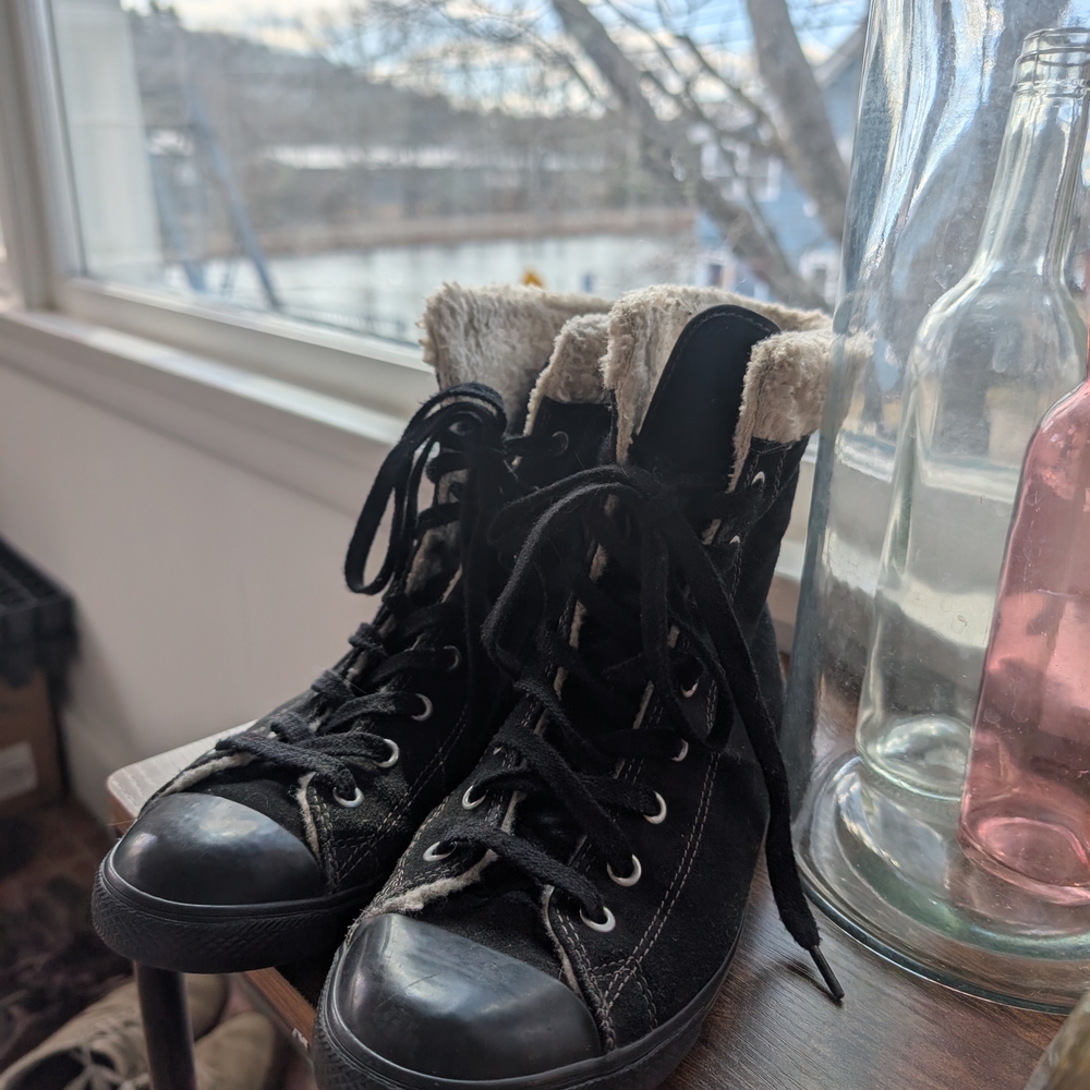 converse black suede high tops w faux fur